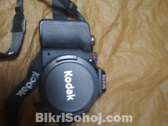 Kodak Z990 Semi DSLR